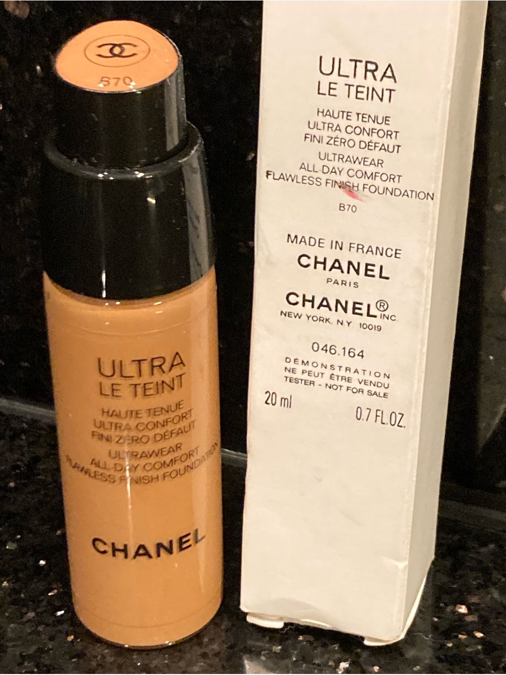 CHANEL Makeup Ultra Le Teint Foundation (B70)-Free Lancôme Bag/2 MAC Mascara